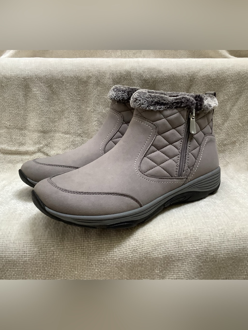 Easy Spirit Sevance 2 Ankle Boots-Light Gray Faux Suede-Faux Fur Trim-Zipper-9M